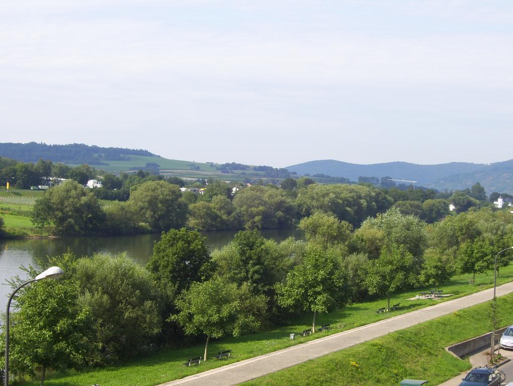 Ferienwohnungen Zum Niederberg Lieser Kültér fotó